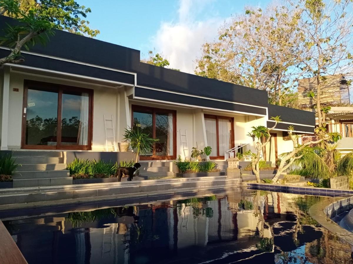 Bagus Ink Surf Camp Albergue Uluwatu Exterior foto